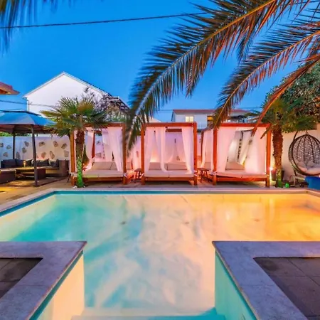 Bracic Premium With Outdoor Pool And Sauna 2 Sukošan