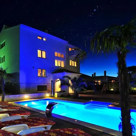 Bracic Premium With Outdoor Pool And Sauna 2 Sukošan