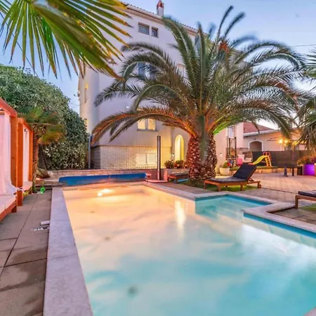 Bracic Premium With Outdoor Pool And Sauna 2 Apartamento