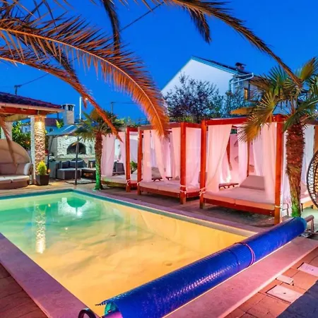 Apartamento Bracic Premium With Outdoor Pool And Sauna 2