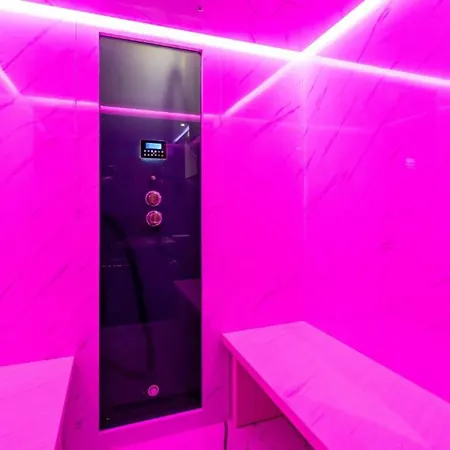 Bracic Premium With Outdoor Pool And Sauna 2 * Sukošan