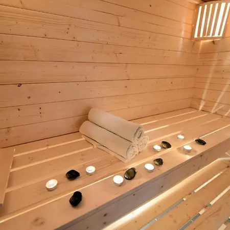 Bracic Premium With Outdoor Pool And Sauna 2 *
