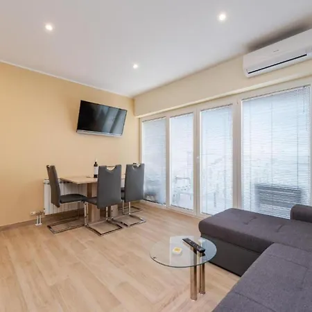 Bracic Premium With Outdoor Pool And Sauna 2