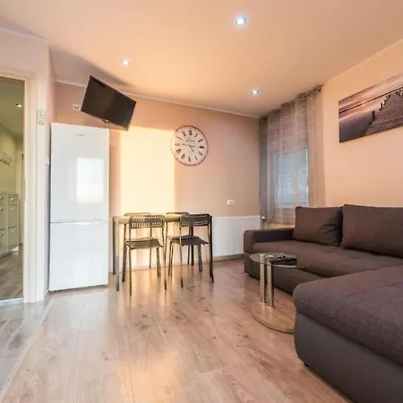 Apartamento Bracic Premium With Outdoor Pool And Sauna 2
