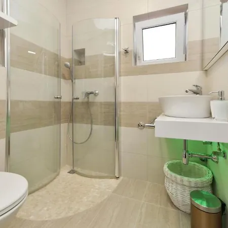 Bracic Premium With Outdoor Pool And Sauna 2 Sukošan
