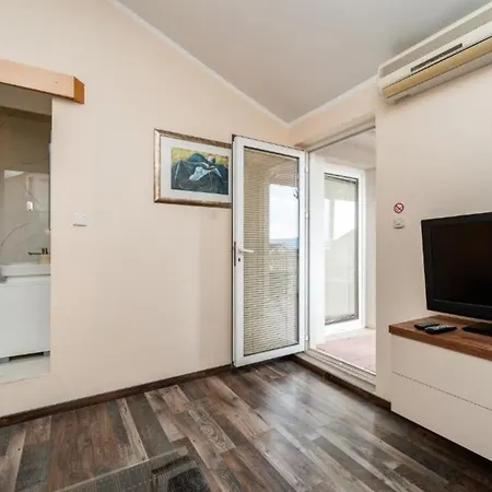 Bracic Premium With Outdoor Pool And Sauna 2 Sukošan