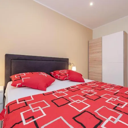Apartamento Bracic Premium With Outdoor Pool And Sauna 2