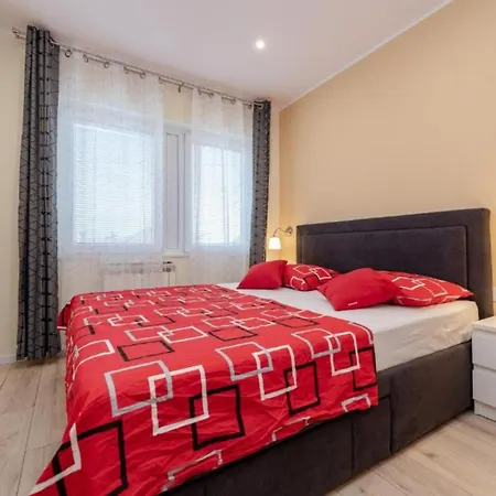 Bracic Premium With Outdoor Pool And Sauna 2 Sukošan