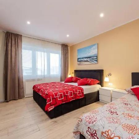 Bracic Premium With Outdoor Pool And Sauna 2 Apartamento Sukošan